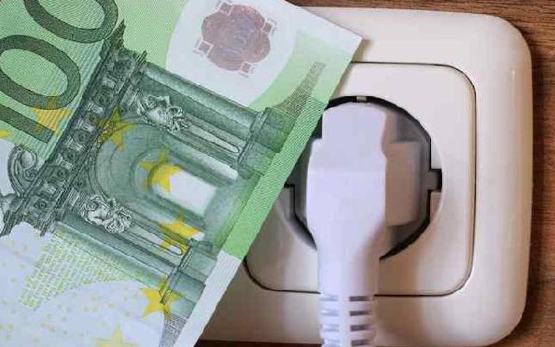 Argindar kontratuen berri emango du, besteak beste, KIUBek