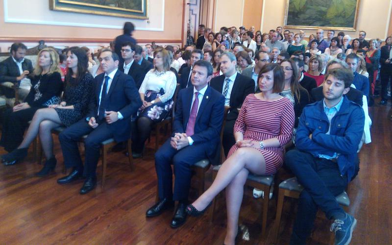 Akodioan jasota dago ahalik eta alderdi gehienen presentzia erabaki organoetan