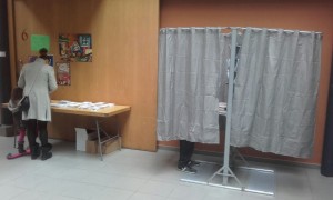 Herritarrak, botoa aukeratzen