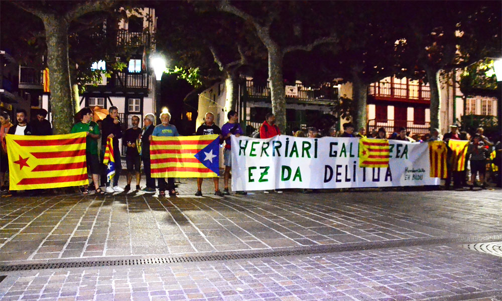 Kataluniako epaia salatzeko protesta