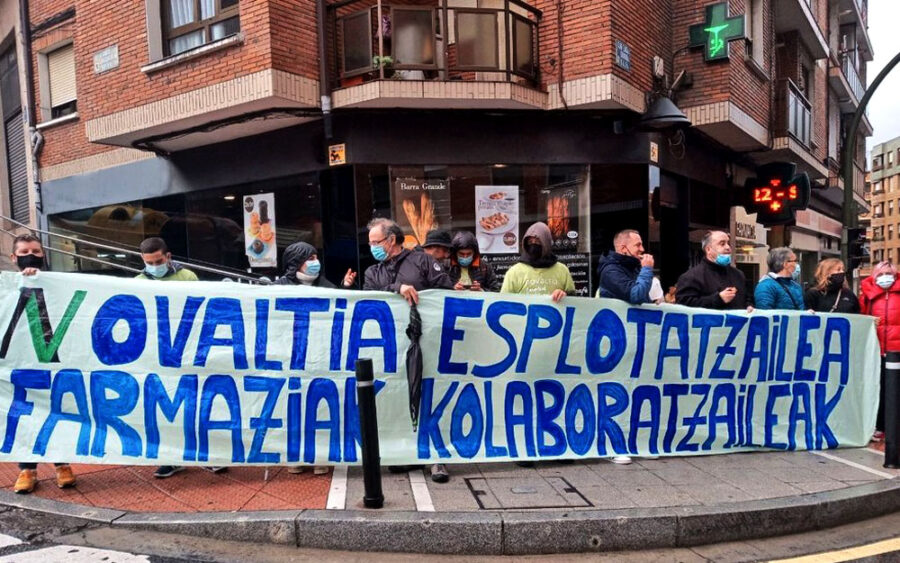 Novaltiako langileak Basaurin (Bizkaia) protestan [Irudia: ELA sindikatua].
