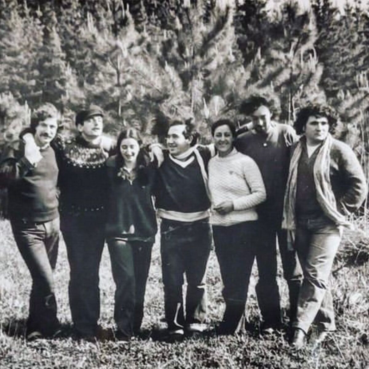 En 1981 junto a EHGAM, Juantxo Quiroga, Emili Martín y Joseba Sansinenea, entre otros beste. Foto: EHGAM