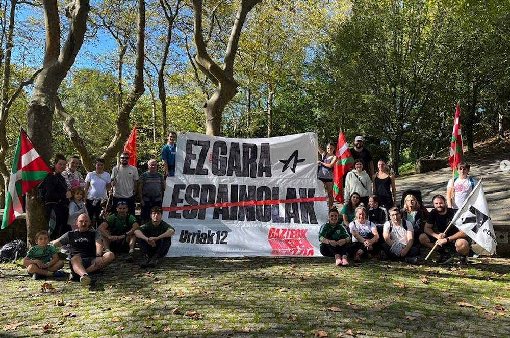 La imagen pertenece al acto de Ernai de Irun que celebraron el pasado 12 de octubre en el monte San Marcial. Foto: Ernai de Irun